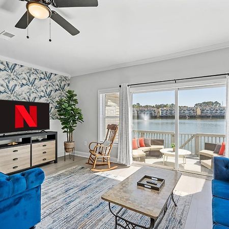 ☆Live On The Water! Lake Palmetto Palm W/ Patio - 10Min To Downtown & Beaches☆ 찰스턴 외부 사진