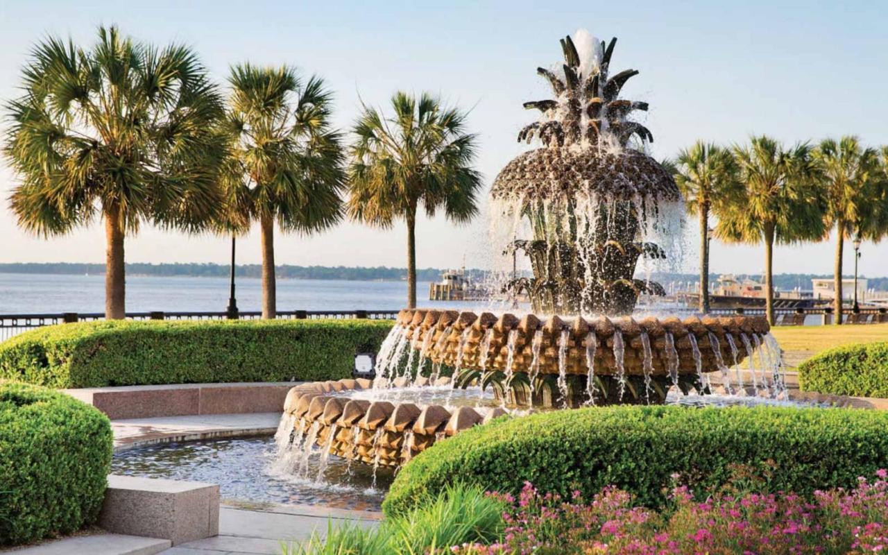 ☆Live On The Water! Lake Palmetto Palm W/ Patio - 10Min To Downtown & Beaches☆ 찰스턴 외부 사진