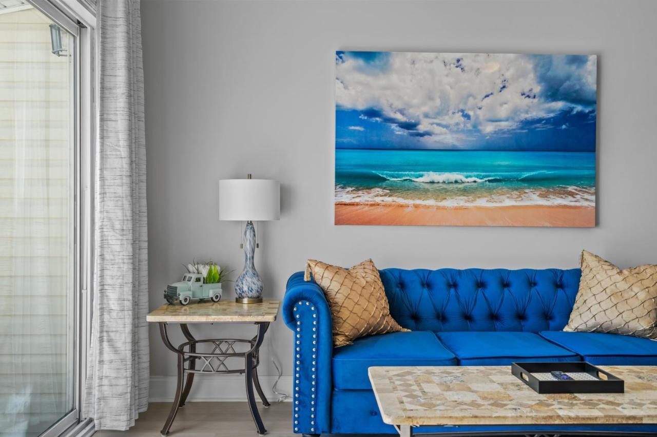 ☆Live On The Water! Lake Palmetto Palm W/ Patio - 10Min To Downtown & Beaches☆ 찰스턴 외부 사진