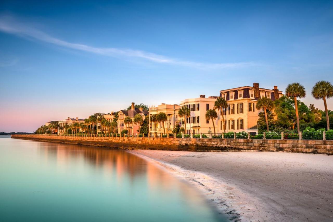 ☆Live On The Water! Lake Palmetto Palm W/ Patio - 10Min To Downtown & Beaches☆ 찰스턴 외부 사진